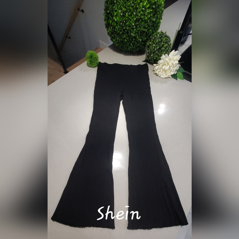 NWOT SHEIN Beau pantalon long noir uni ajusté et large au bas